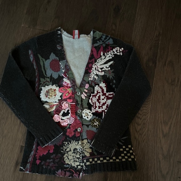 5 Sweaters bundles - Picture 7 of 7